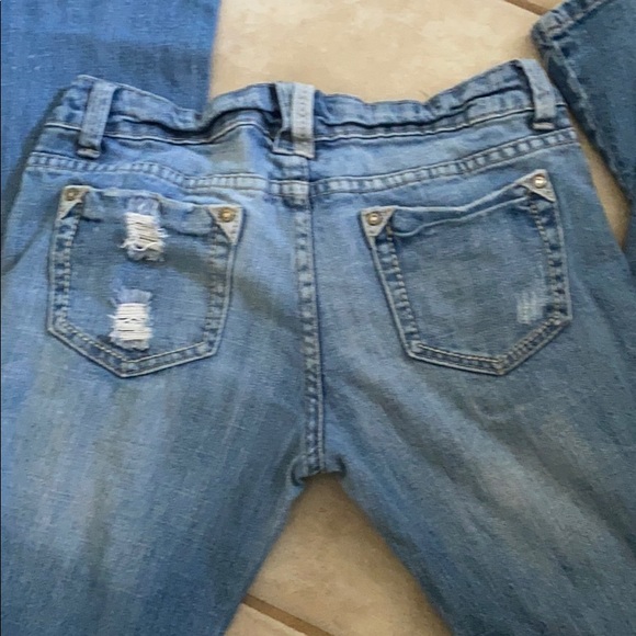 Apii size 7/8 distressed jeans love these jeans - Picture 2 of 4